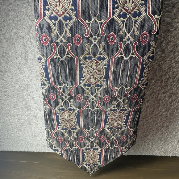 Henry Grethel Tie - Picture 3 of 3